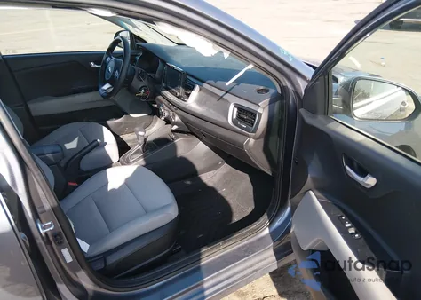 2020 Kia Rio 5-Door S z USA, uszkodzony, nr VIN 3KPA25AD9LE328901